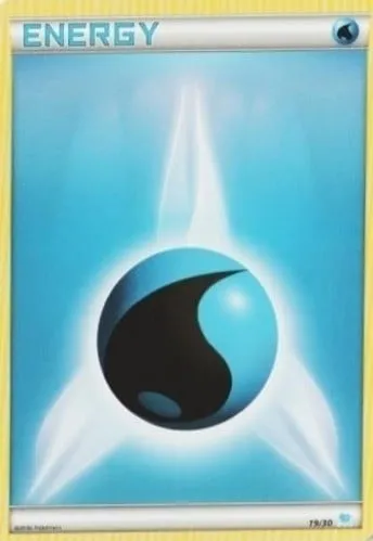 Énergie Eau, carte Pokémon TK9S 019 — extension XY Trainer Kit: Pikachu Libre & Suicune (Suicune)
